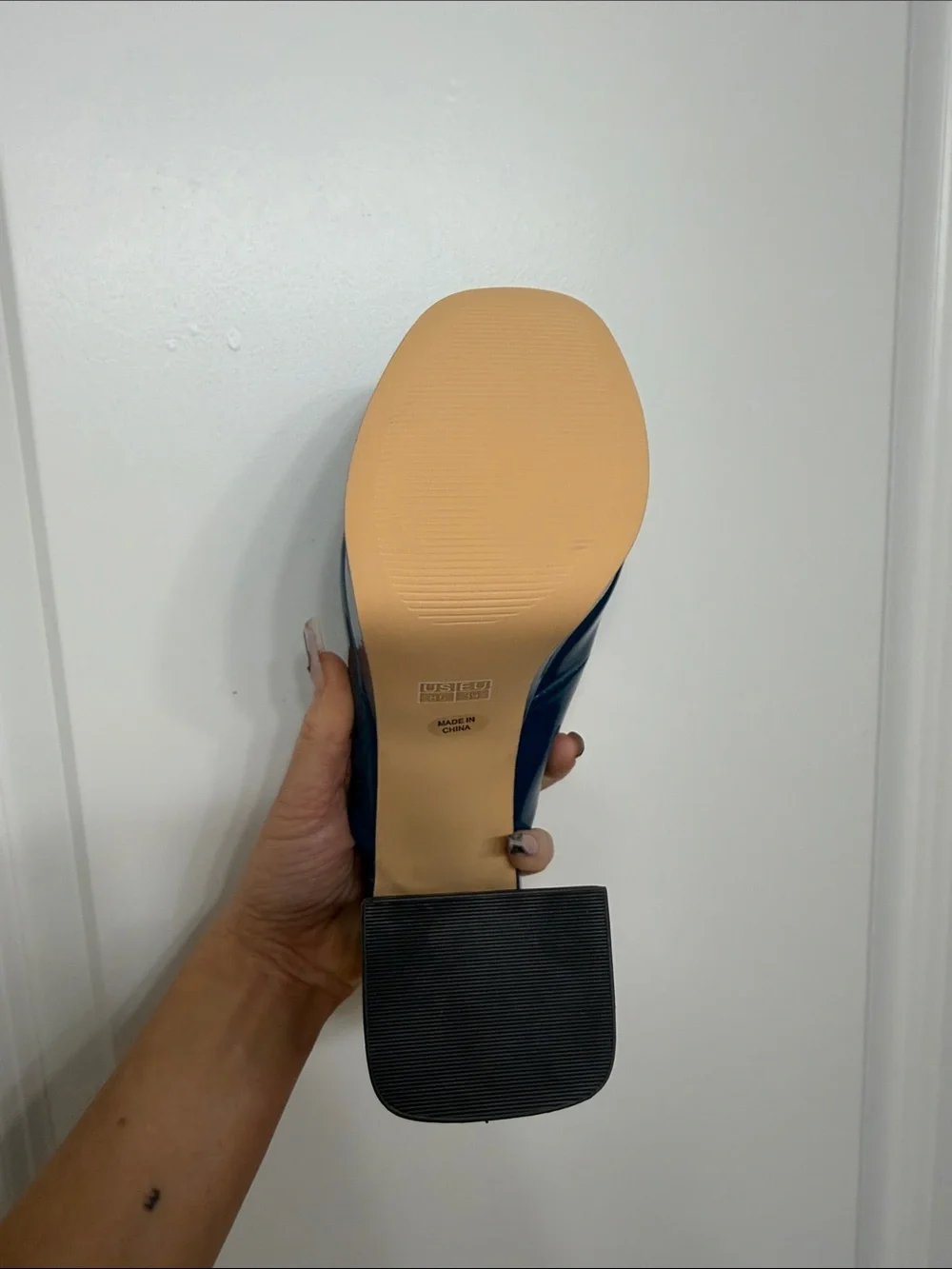 Women's Platform Shoes in Teal Patent - Unbranded